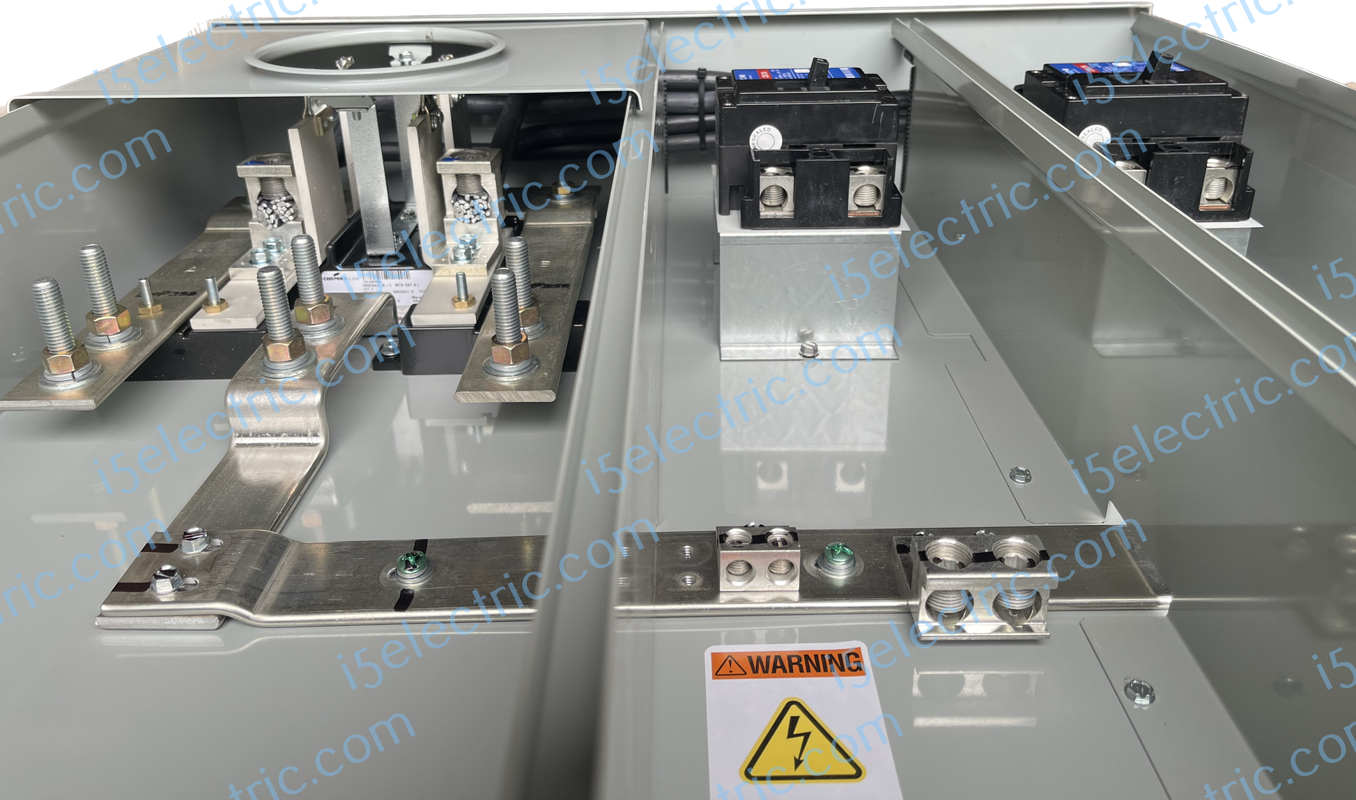 EATON U4042MCC 400A Meter Combo With 2 200A Breakers; Inside